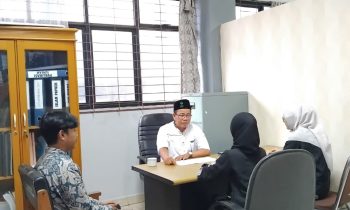 Dua Ratus Mahasiswa