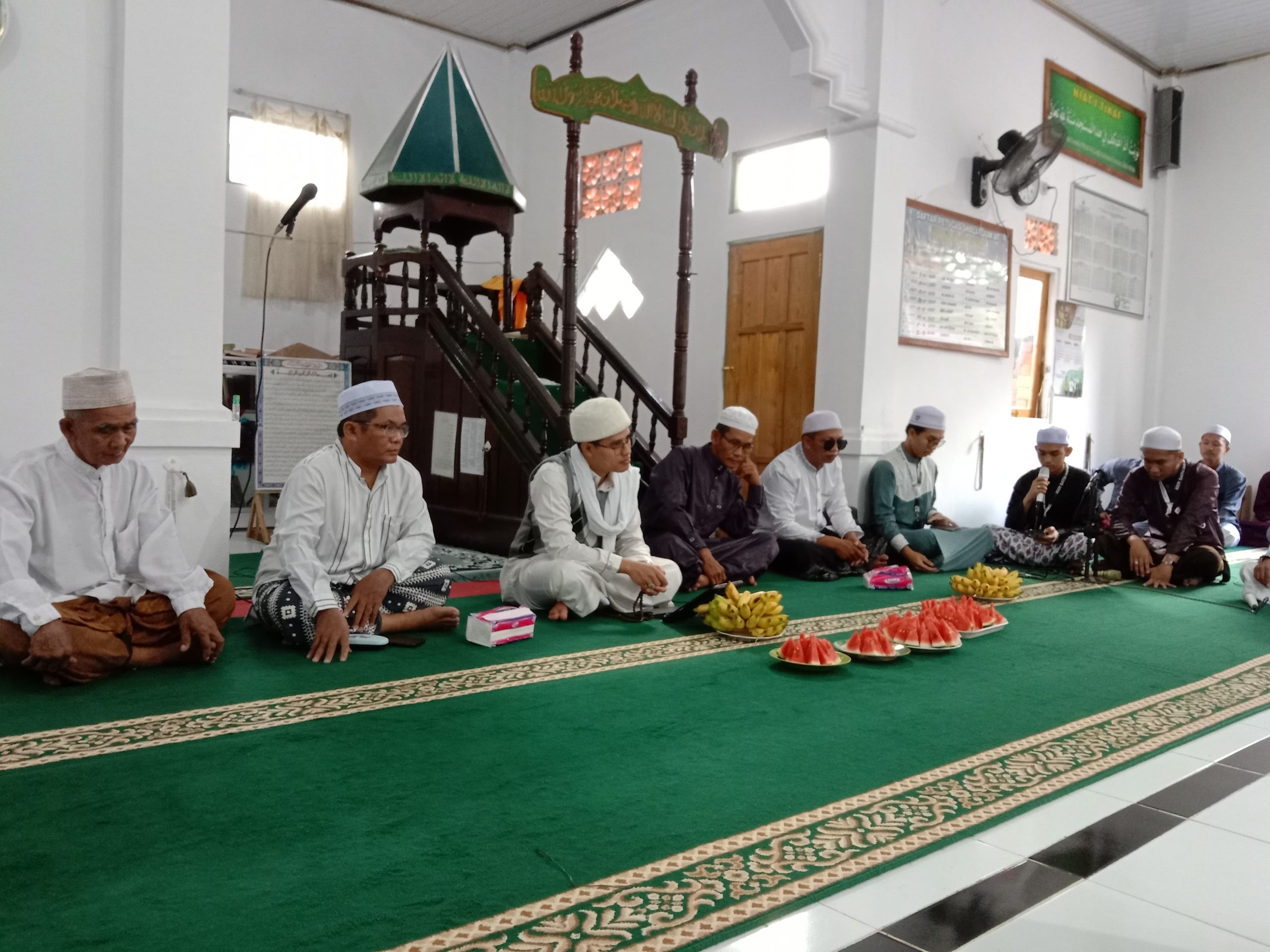 Mahasiswa KKN Posko Batu Hayam Gelar Peringatan Nuzulul Qur'an bersama Habib Salim Vad'aq